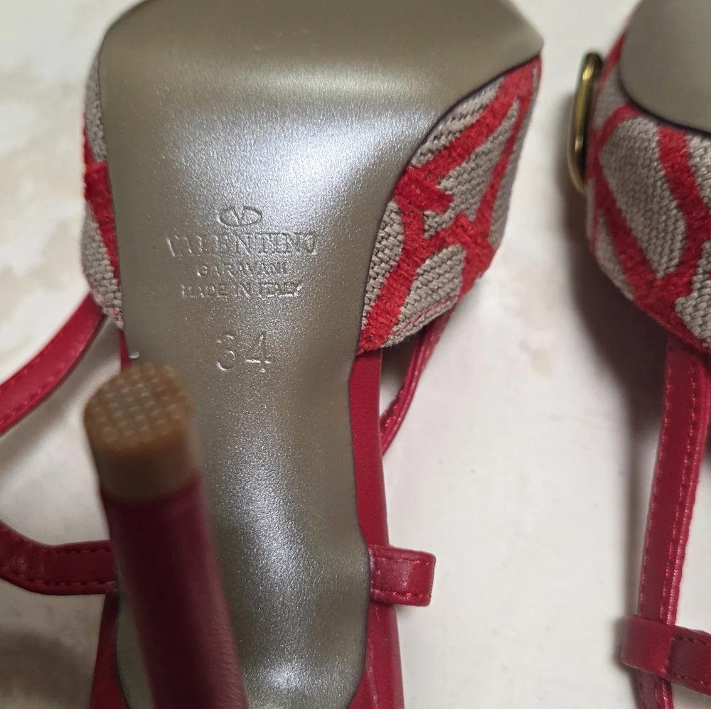 New Valentino Garavani Red and Cream Slingback Heels - Copy